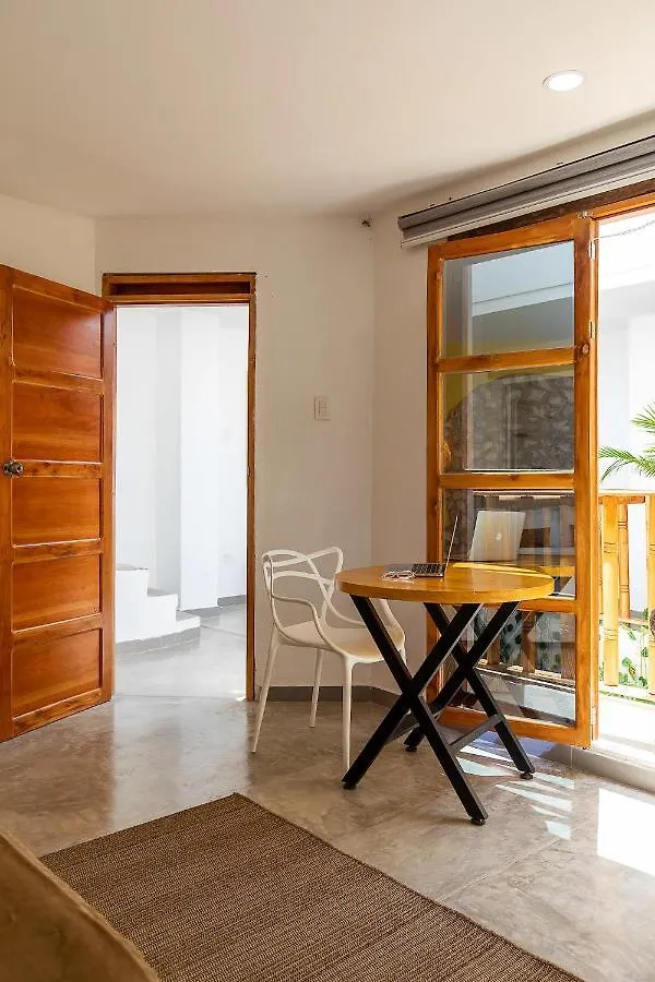 Vakantiehuis Fun House Pool & Rooftop Best Location Getsemani! Cartagena Colombia