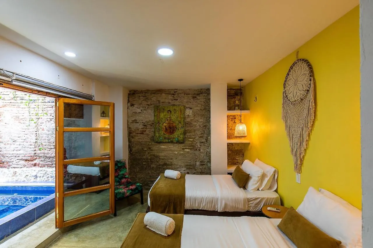 Fun House Pool & Rooftop Best Location Getsemani! Cartagena