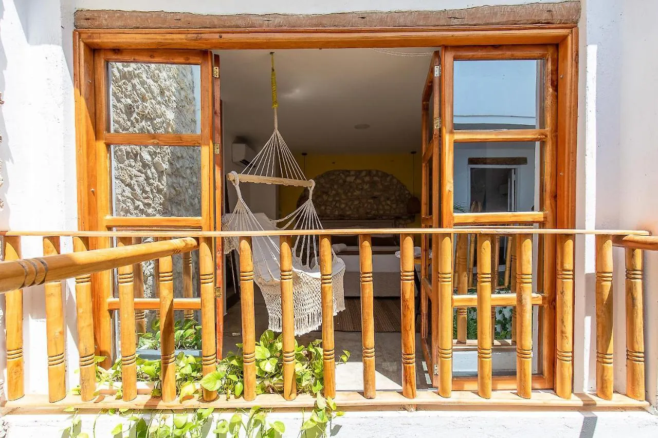 Fun House Pool & Rooftop Best Location Getsemani! Cartagena